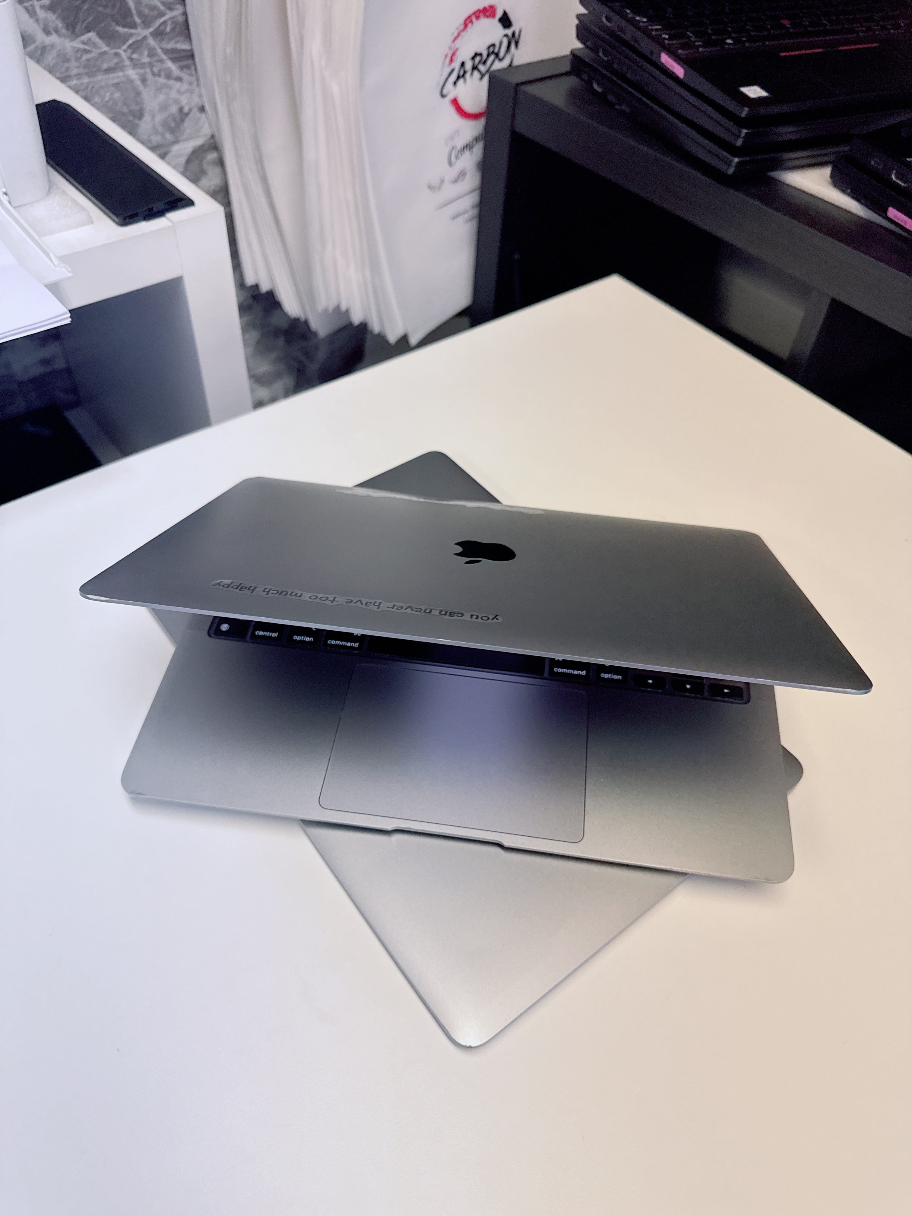 MacBook Pro 14" (M3, 2023)